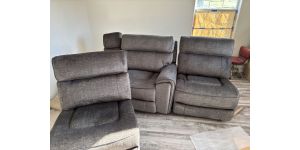 Rooms To Go - Hosford 6 pc sectional non-powered sofa